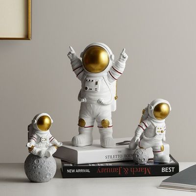 创意宇航员摆件轻奢太空人北欧客厅红酒架电视柜桌面儿童房装饰品